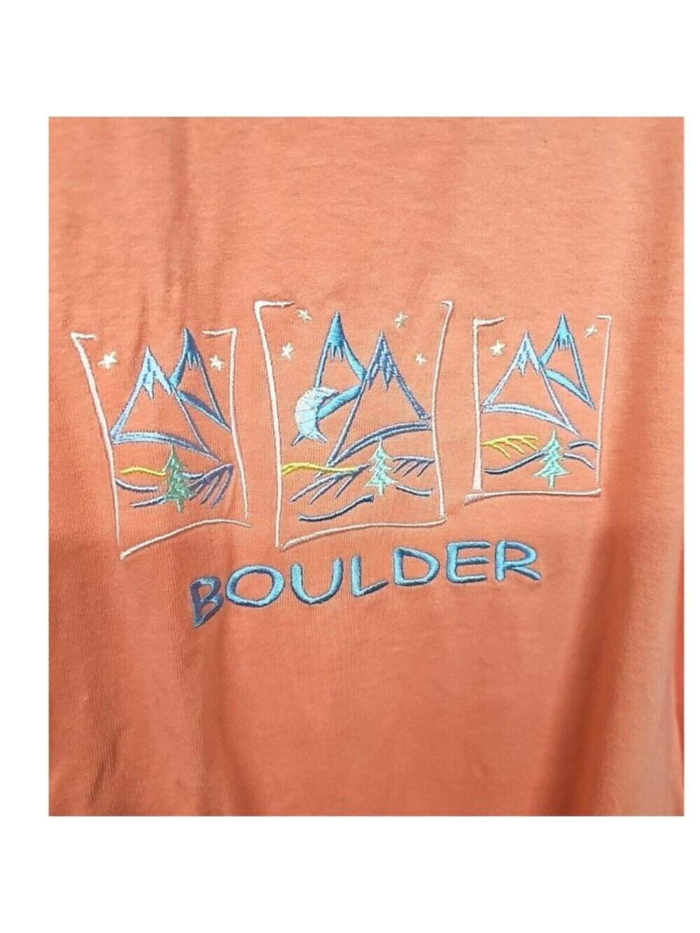 90s Vintage Boulder CO Embroidered Nature T Shirt Sz M Mountain Camping Outdoors